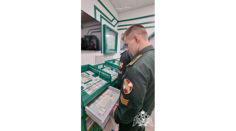 Курсанты Пермского военного института в рамках изучения дисциплины «Экономика» посетили музей Пермской печатной фабрики «Гознак»