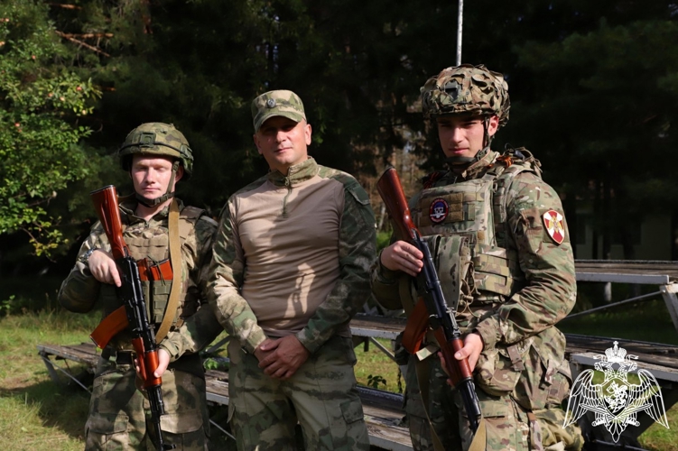 Преподаватели и курсанты Пермского военного института приняли участие в проведении учебно - полевого сбора с кадетами Пермского президентского кадетского училища имени Героя России Ф. Кузьмина войск национальной гвардии Российской Федерации