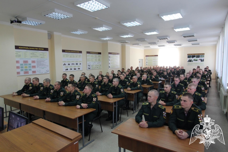 1 сентября в Пермском военном институте Росгвардии состоялось торжественное мероприятие, посвящённое началу нового учебного года