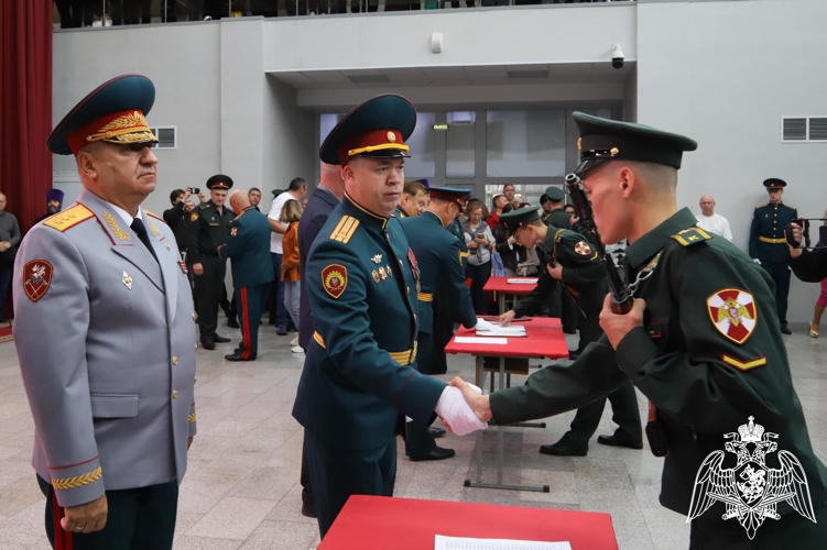В Пермском военном институте Росгвардии состоялась церемония приведения курсантов 1-х курсов к военной присяге