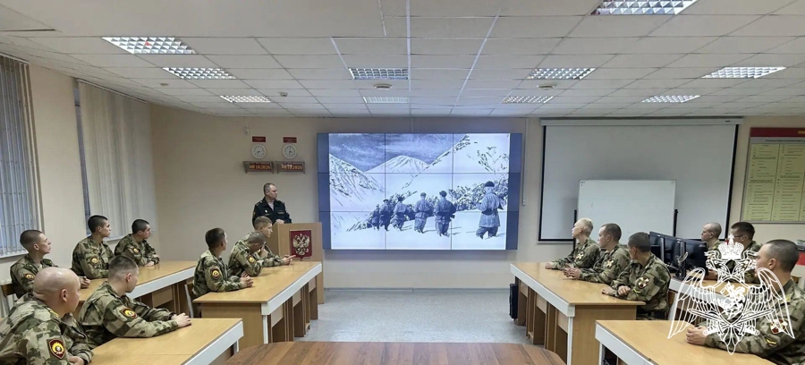 В Пермском военном институте проведено военно-политическое информирование, посвященное дню воинской славы России: «9 октября - День разгрома советскими войсками немецко-фашистских войск в битве за Кавказ (1943 год)»