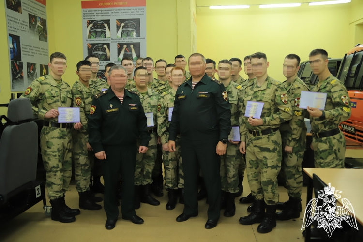 В военном институте произведен очередной выпуск кандидатов в водители транспортных средств категории «В» и «С» курсантов 4 взвода 8 роты факультета связи и автоматизированного управления войсками